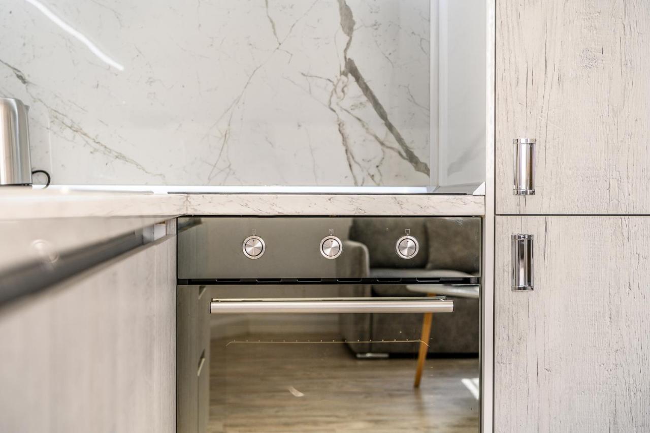 Miku Apartment-Modernly Designed Downtown Τίρανα Εξωτερικό φωτογραφία